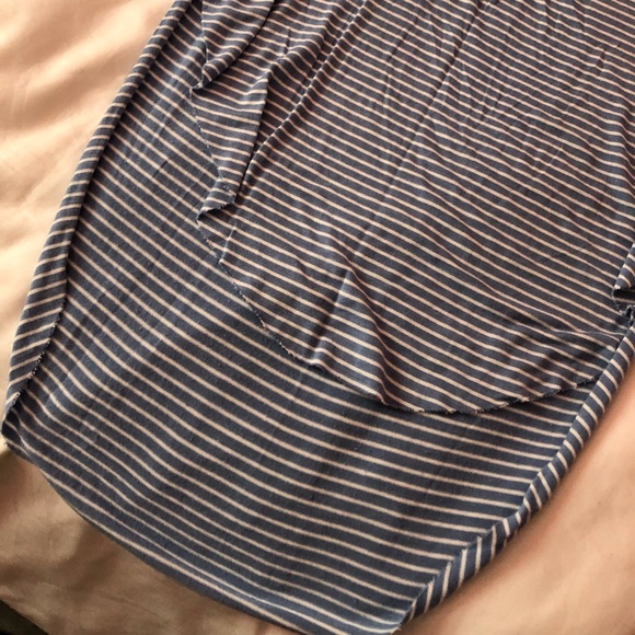 Loose t-shirt - Picture 3 of 3